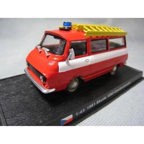 Diecast 1/43 SKODA 1981 Fire Truck Collection Alloy Car Model Souvenir Ornaments Display Vehicle Toy Gift Decoration