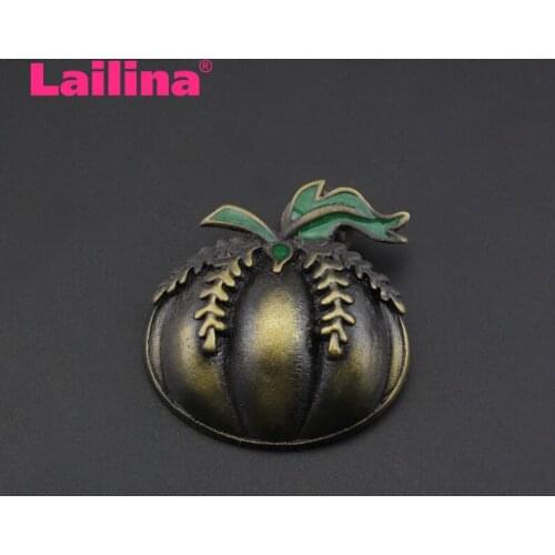 Halloween Pumpkin Brooch New Alloy Green Leaves Pumpkin Womens Weddings Banquet Brooch Pins New Years Gifts
