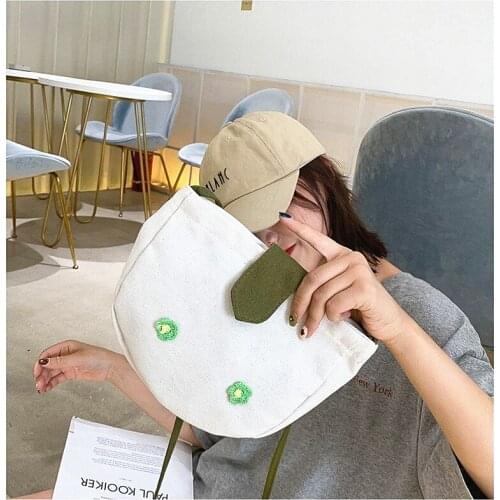 M586 Simple Fresh Messenger Bag For Women Casual Sweet Canvas Flower Embroidery Small Cloth Bag