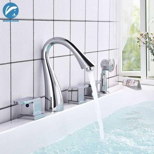 Chrome 5pcs Bathtub Faucet Brass Deck Mounted Bathroom Faucet 3 Handles Widespread Tub Mixer Tap Torneiras Pull out Handshower
