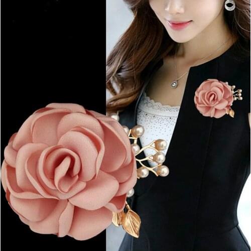 Korean High-end Fabric Flowers Brooch Elegant Pearl Sweater Suit Collar Pins Luxury Jewelry Brooches for Women Accessories