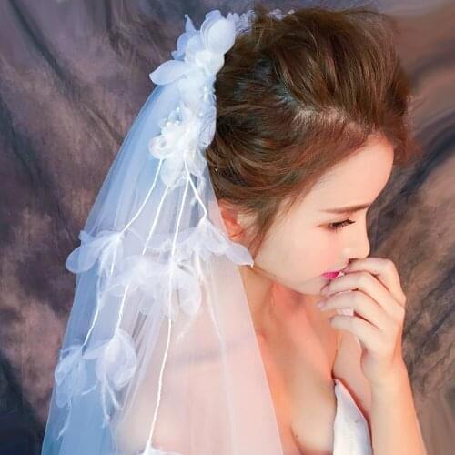 Women 3D Flower Tulle Ivory Bridal Veil 2 Layer Elbow Length Wedding Veil Feather Sweet Accessory for Bride Cosplay Headpiece