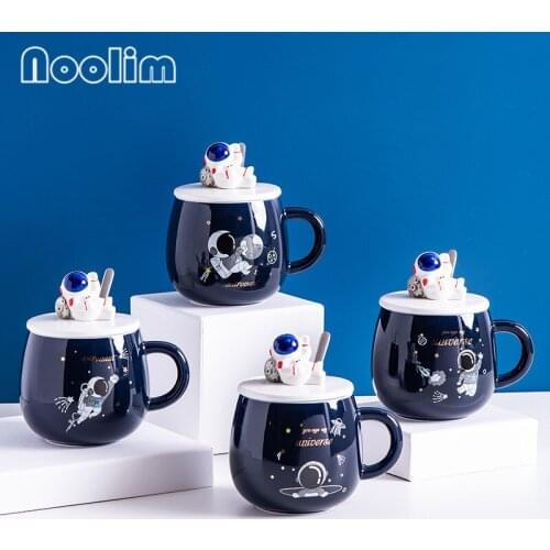Nordic Ceramic Hand Painted Cartoon Tea Cup with Lid and Spoon Set Cute Astronaut Coffee Milk Mug Office Teacups Drinkware 450ML