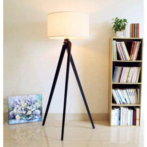 Modern Nordic Scandinavian American Style Floor Lamp Wood Lampstand Floor Lamp warm white Of Lampshade Swinging foot floor light