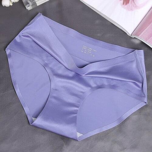 Ice Silk Seamless Panties Natural Comfort One Piece Seamless Briefs Sexy Seamless Soft Lingerie Breathable Woman Panties 2xl