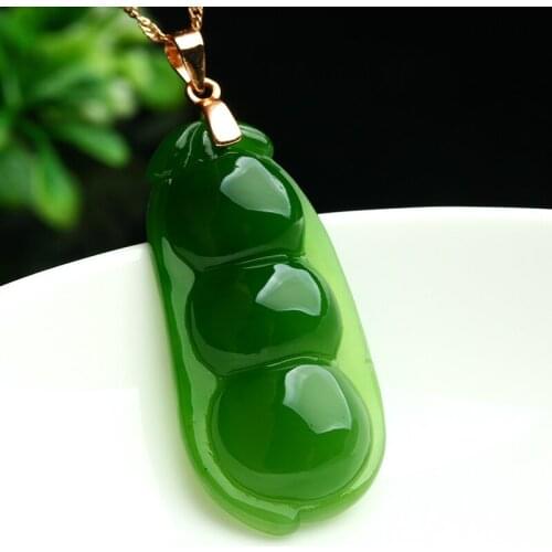 And Tian Biyu Sauteed Green Beans pendant natural jade spinach green peace female Necklace Pendant with certificate