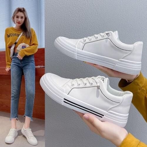 Version of small white shoes women 2021 autumn new Korean version of leisure street shooting sneakers childrens board shoes