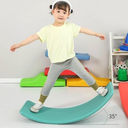 THNREXU Street Attractions