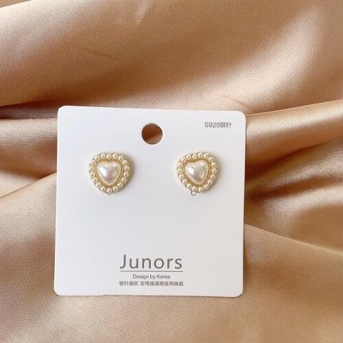 Punk Girl Earrings Fashion Korean Style Earrings French Elegant Niche Heart-shaped Pearl Womens Earrings Manufacturer Sales