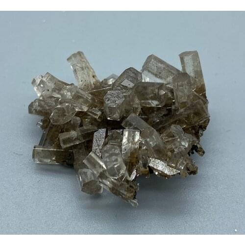 Natural transparent columnar calcite is rare and extinct in China