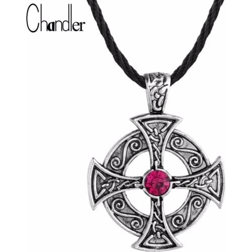Chandler Vintage Sun Cross Irish Knot Pattern Pendant Necklace for Women Men Jewelry SunWheel Viking Shield Amulet Colier
