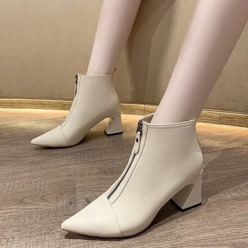 2020 INS HOT Women ankle boots Leather boots Spring and autumn Classic fashion wild boots Europe and America cow leather R14-97