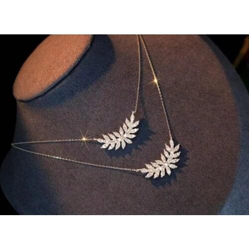 Fashionable Womens 925 Silver Feather Zircon Pendant Necklace Geometric Leaf Shape Simple Clavicle Chain Sweater Chain