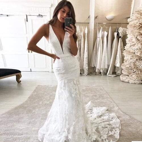 Stunning Deep V Neck Mermaid Wedding Dresses Lace Appliques With Sweep Train Bridal Gowns Tulle Backless Plus Size Wedding Dress