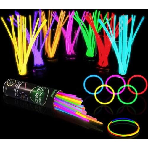 100 Glow Stick Bulk Party Supply Halloween Glow in The Dark Pack with Glowstick+Connector for Bracelet/Necklace for Kid Adult