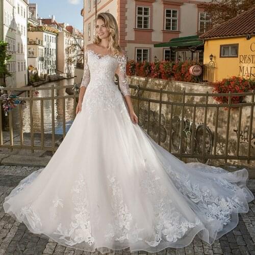 New Special Wedding Dresses Three Quarter Sleeve Vestido Blanco O-neck Buttons Up Train Appliques Lace Wedding Gowns