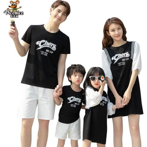 Mother Daughter Dress Family Clothing Set 2021 Summer Father Son T-Shirts Shorts Family Matching Outfits Men Women Girl Clothes