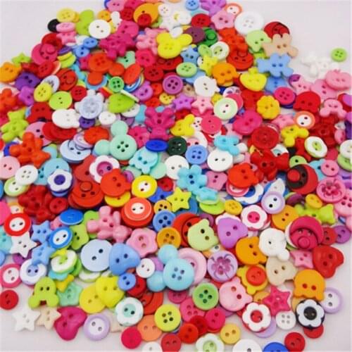 100pcs Lots mix Assort Plastic Buttons Scrapbooking Sewing Craft Appliques PT98