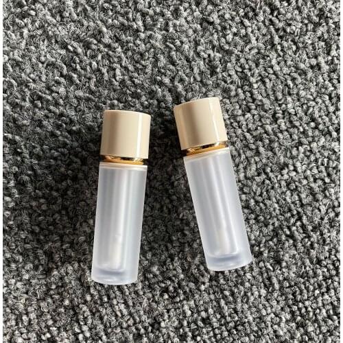 4ml Light Yellow Frosted Lip Gloss Tube Plastic Lip Gloss Empty Tube Cosmetic Wand Lipgloss Packaging Container