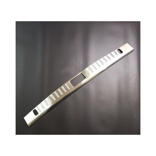 Stainless steel Rear Bumper Protector Sill Trunk Rear guard Tread Plate For Volvo V60 2012-2014 2015 2016 2017 2018 car Cover