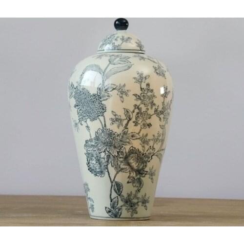 Jingdezhen Blue And White Porcelain temple Jar European Style Ceramic pot Vase Large Cover Decorative porcelain ceramic jar