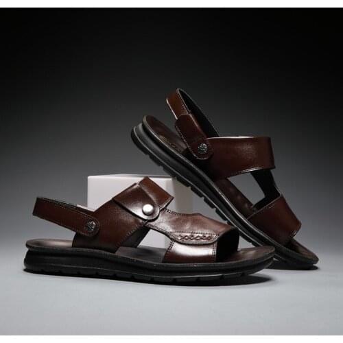 2021 New High Quality Summer Men Vintage Casual Shoes Soft Real Leather Slip-On Slippers Summer Beach Mens Sandals Flip Flops