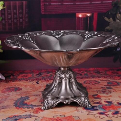 Vintage Home Accessory Metal Fruit Tray Snacks Storage Plate Retro Candy Dish Nut Bowl Grapes Carved Decoration Desktop Ornament