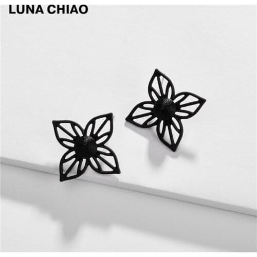 LUNA CHIAO Fashion Jewelry Lacquered Colored Flower Shape Stud Earring-2020 Fall colors Statement Earrings for Women