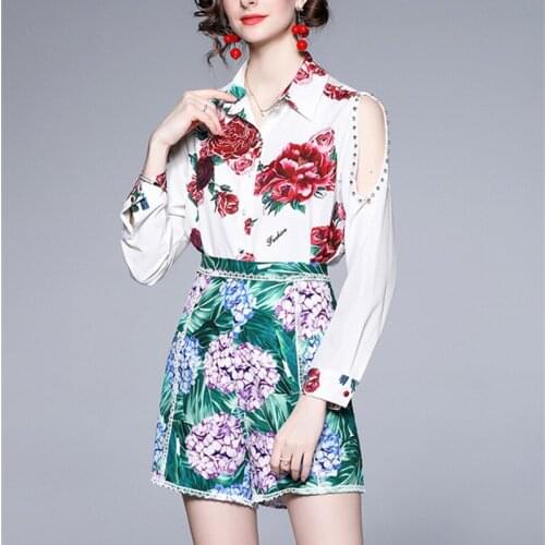 Menahem 2021 Summer Holiday 2 Pieces Sets Womens Off Shoulder Beaded Floral Print Shirt Top ＋ Lace Trims Green Shorts Suit