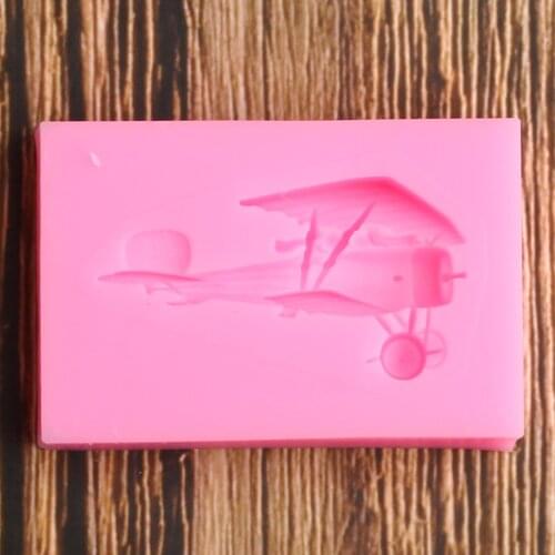 3D Carriage Silicone Mold Resin Clay Fondant Molds Chocolate Candy Gumpaste Mould DIY Cake Decorating Tools