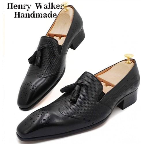 Luxury Men Designer Shoes Elegant Men Dress Genuine Leather Shoes Black Brown Wing tip Slip on Tassel Loafers Men Casual Shoes