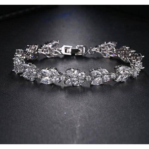 Emmaya High Quality Clear White Cubic Zirconia Leaf Pattern Bracelets Bangles For Women Girl Gift Fashion Wedding Jewelry Party