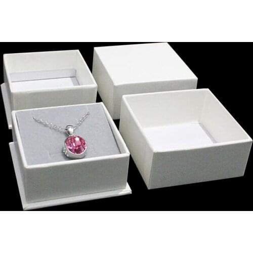50pcs/Lot 6x6x3cm Jewelry Box White Jewelry Packaging Boxes For Ring Earring Necklace Gift Jewelry Organizer Box Engagement