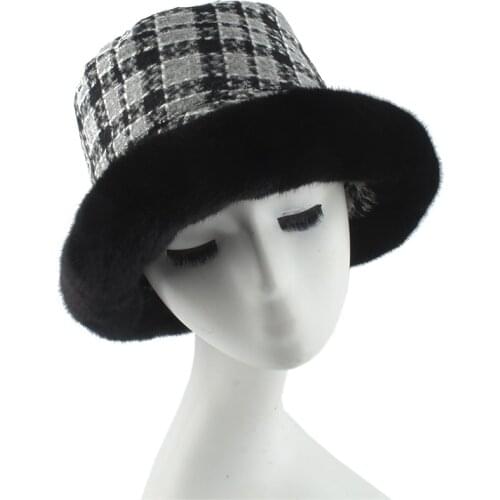 Brand Luxury Designer Winter Fur Bucket Hat Women Elegant Plaid Fishing Cap Panama Fisherman Hat Gorros
