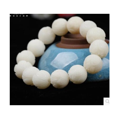 Factory for hand-carved lotus white gem Bodhi root single-loop bracelet lotus flower core beads