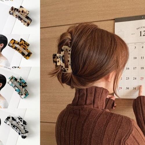 New Korean Women Hair Claws Fashion Acrylic Crab Clamps Hair Clips Barrette Charm Retro Leopard Lady Hairpin Hairdress Headwear