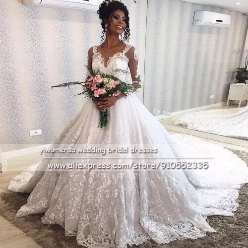 Elegant Princess Church Wedding Dresses Luxury Lace Beaded Long Sleeve Appliques Covered Buttons Back Bridal Gown Robe De Mariée