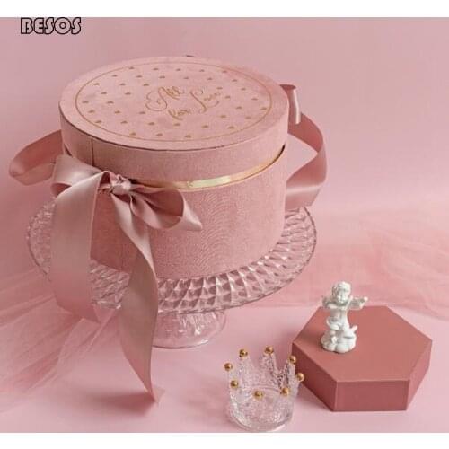 Fashion Large Round Cylindrical Suede Fabric Bronzed Pattern Ribbon Gift Box Wedding Party Cosmetics Jewelry Hand Carry Gift Box