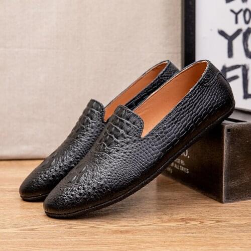 Leather Men Casual Shoes Italian Men Loafers Moccasins Slip On Mens Flats Breathable Male Driving Shoes