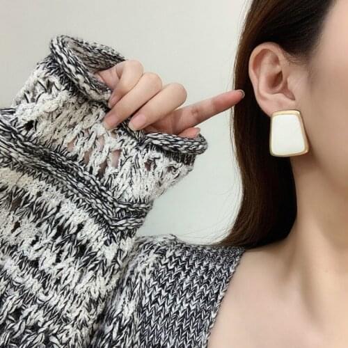Fashion Jewelry Simple Temperament Earrings Cold Wind Drops Oil Female Earrings Statement Luxury Earrings
