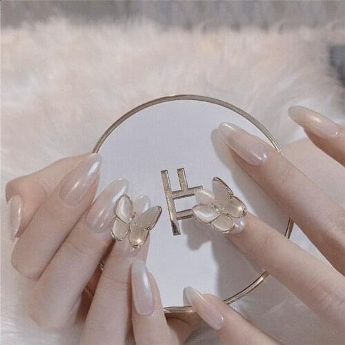Pearlescent white pure color with golden butterfly 3d decorated fake nails 24pcs french bride false nails lady full nail tips