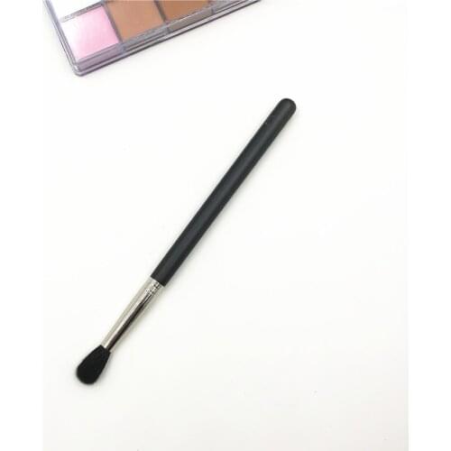 Professional #224 Eyeshadow Blending Brush Soft Goat Hair Tapered Eye Blender Makeup Brush