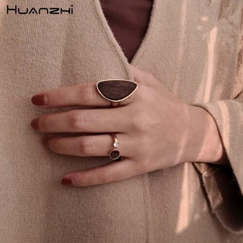 HUANZHI 2019 Vintage Wooden Geometric Irregular Square Crystal Round Wine Red Enamel Open Rings for Women Girl Party Gift