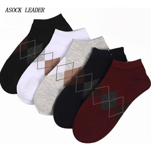 5 Pairs/Lot 2018 Spring Summer New Cotton Mens socks Art Funny Low Cut Sock Short sock tube leisure plaid socks Men fashions