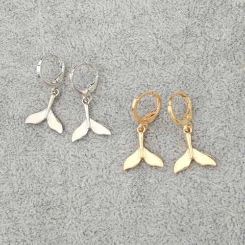 1Pair Unique Cute Mermaid Tail Small Hoop Earrings For Women Gold Metal Fish Huggie Earrings Ear Stud Charm Jewelry Gift E659
