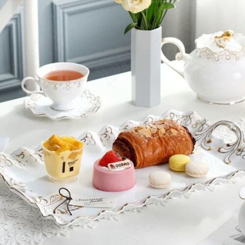 European Ceramic Storage Trays Relief Decorative Cosmetic Container Coffee Table Desktop Fruit Cake Organizer Home Decoration