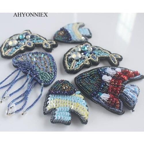AHYONNIEX 1 pcs Rhinestone fish Patch for Clothes Sewing on Rhinestone Beaded Applique for Jackets Jeans Bags Beading Applique