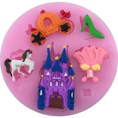 New Pumpkin Car Cinderella Fairy Tale Castle Liquid Silicone Cake Mould M112