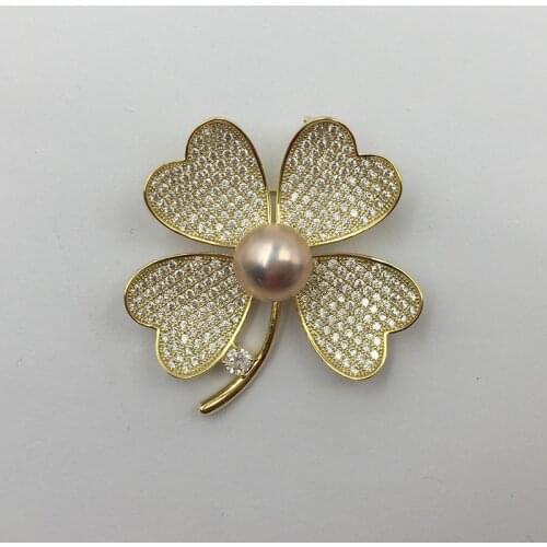 Sinya White Brooches For Clothes