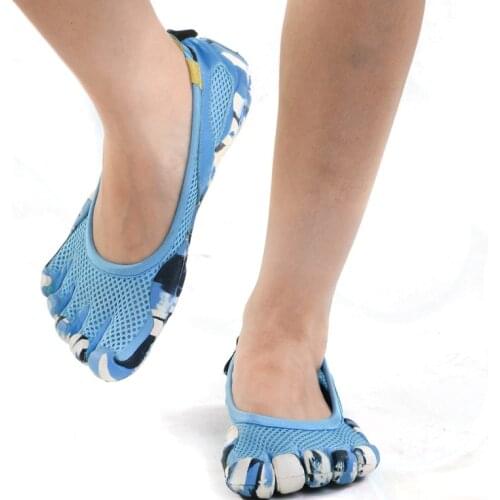 Outdoor Men women Five fingers Upstream Shoes Lightweight Quick-drying Breathable 5 toes walking Shoes Unisex Aqua Shoes